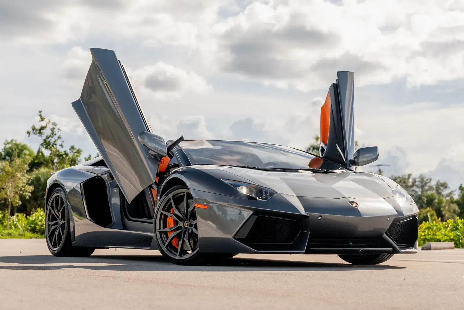 10k-Mile 2015 Lamborghini Aventador LP700-4 Roadster