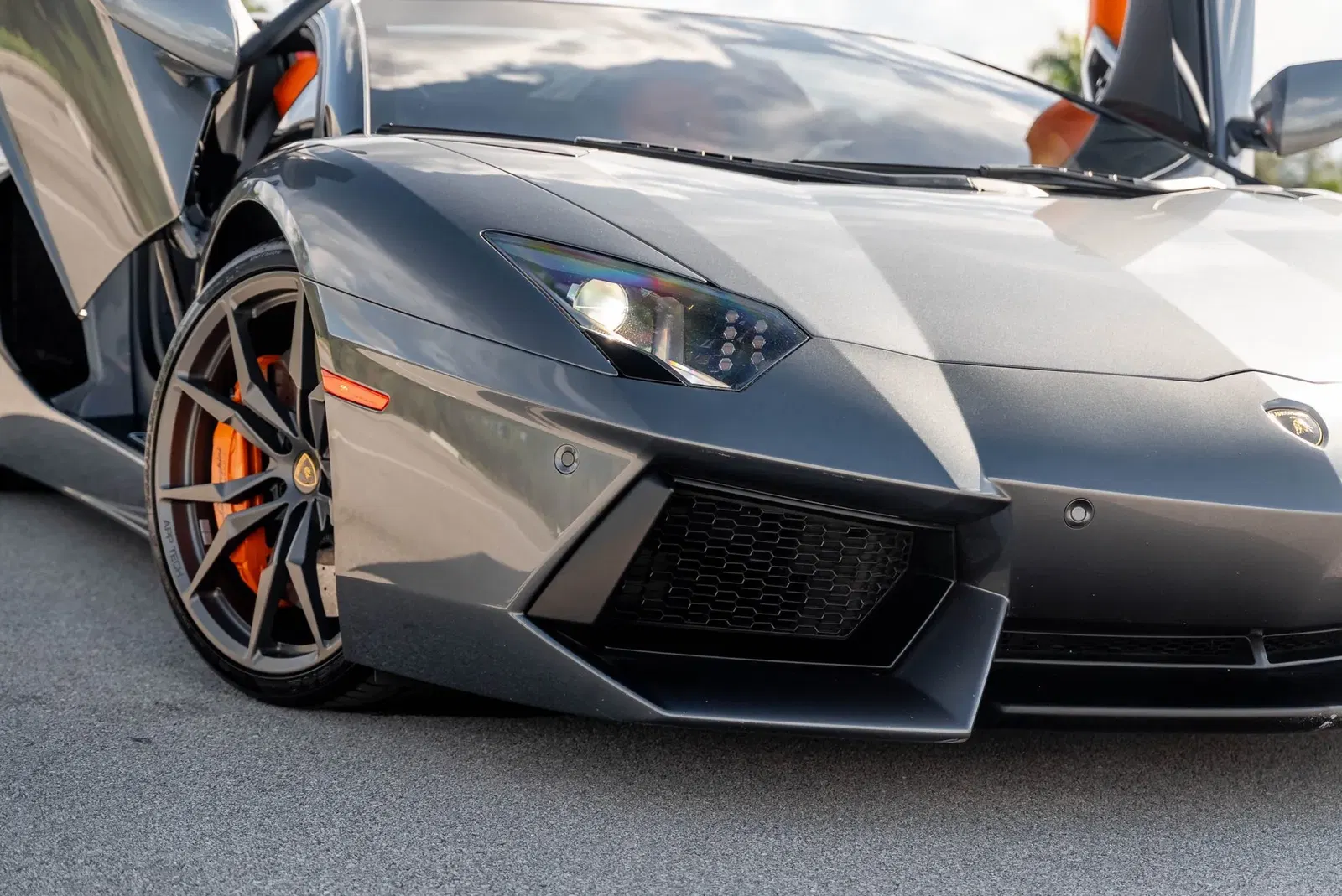 10k-Mile 2015 Lamborghini Aventador LP700-4 Roadster