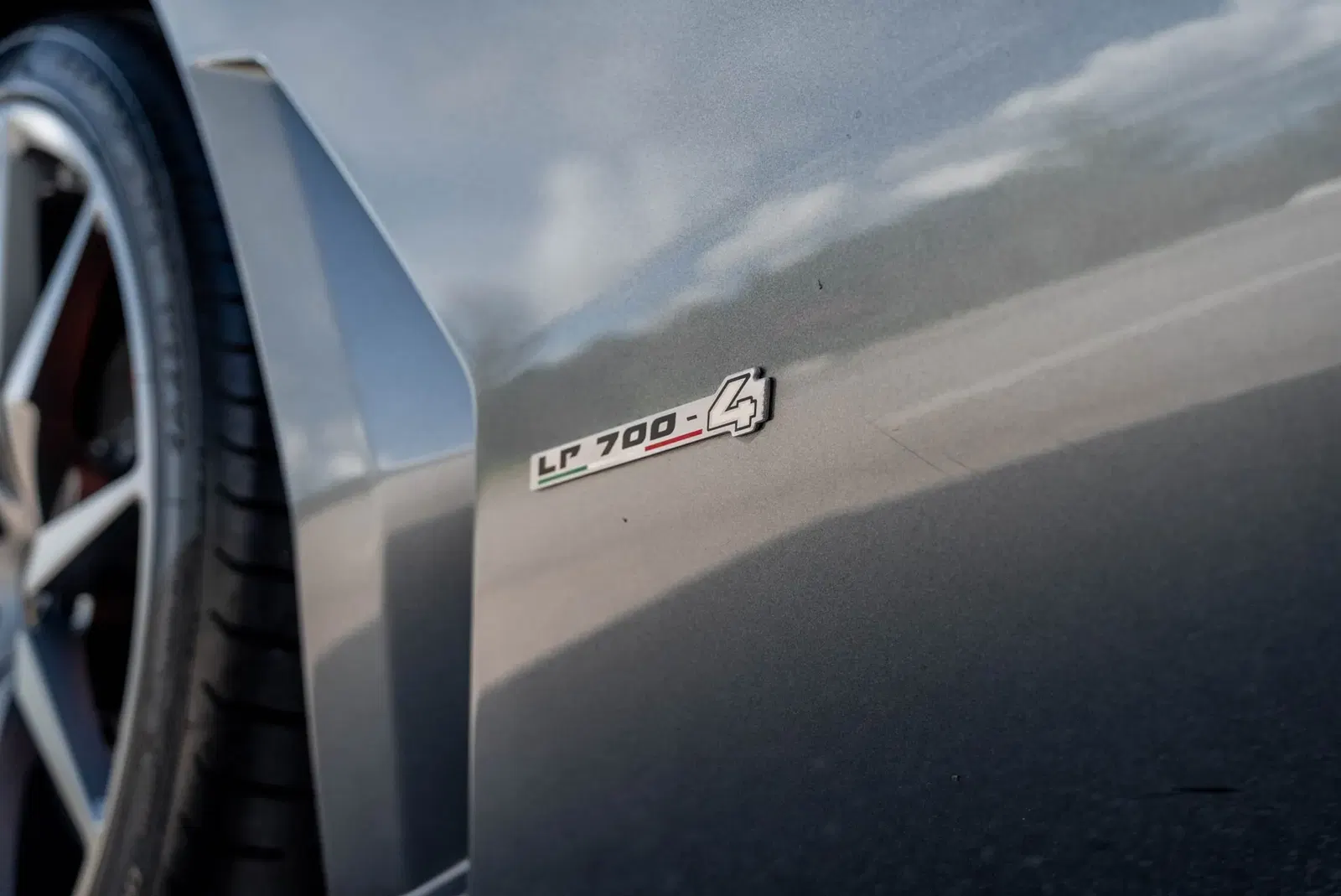 10k-Mile 2015 Lamborghini Aventador LP700-4 Roadster