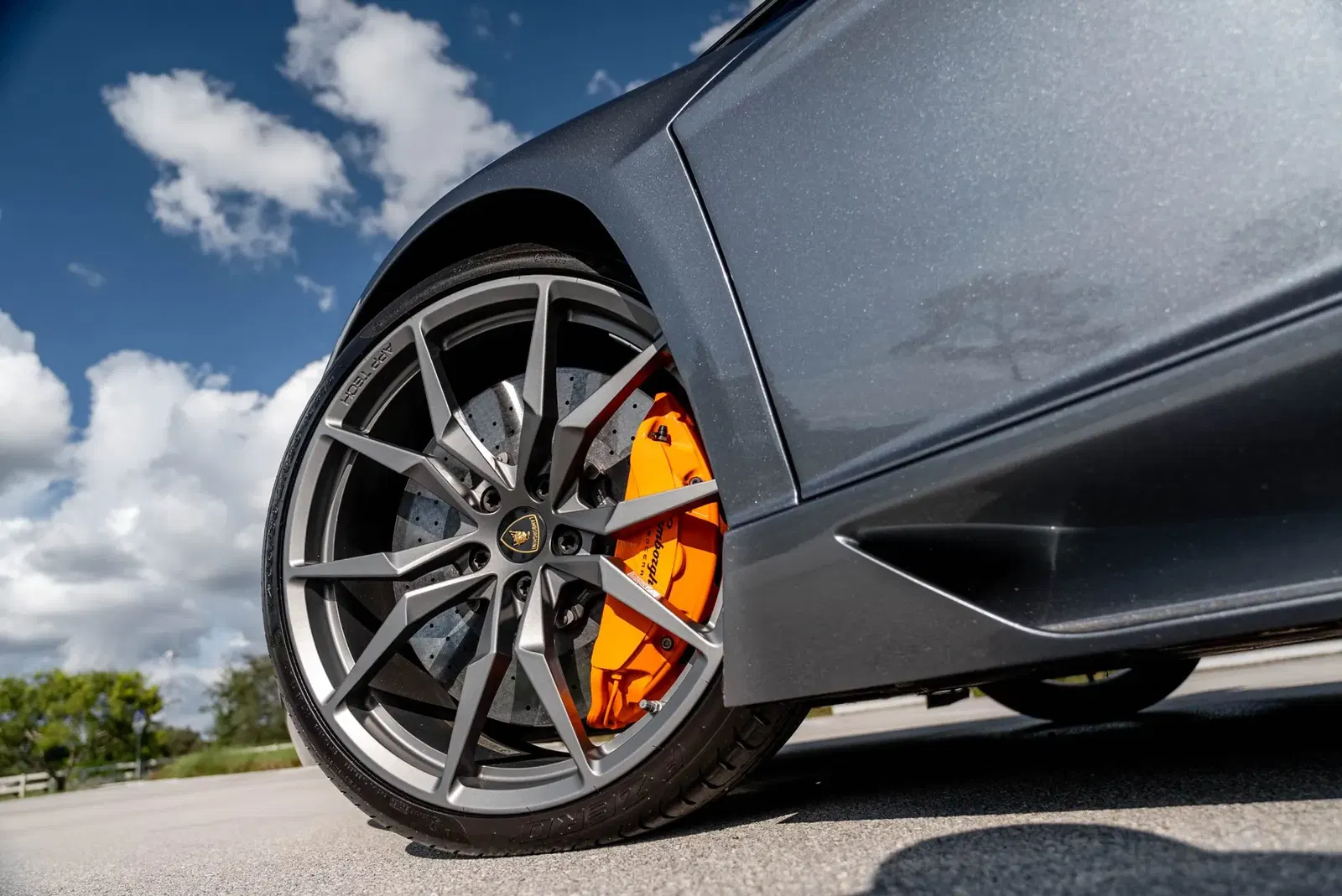 10k-Mile 2015 Lamborghini Aventador LP700-4 Roadster