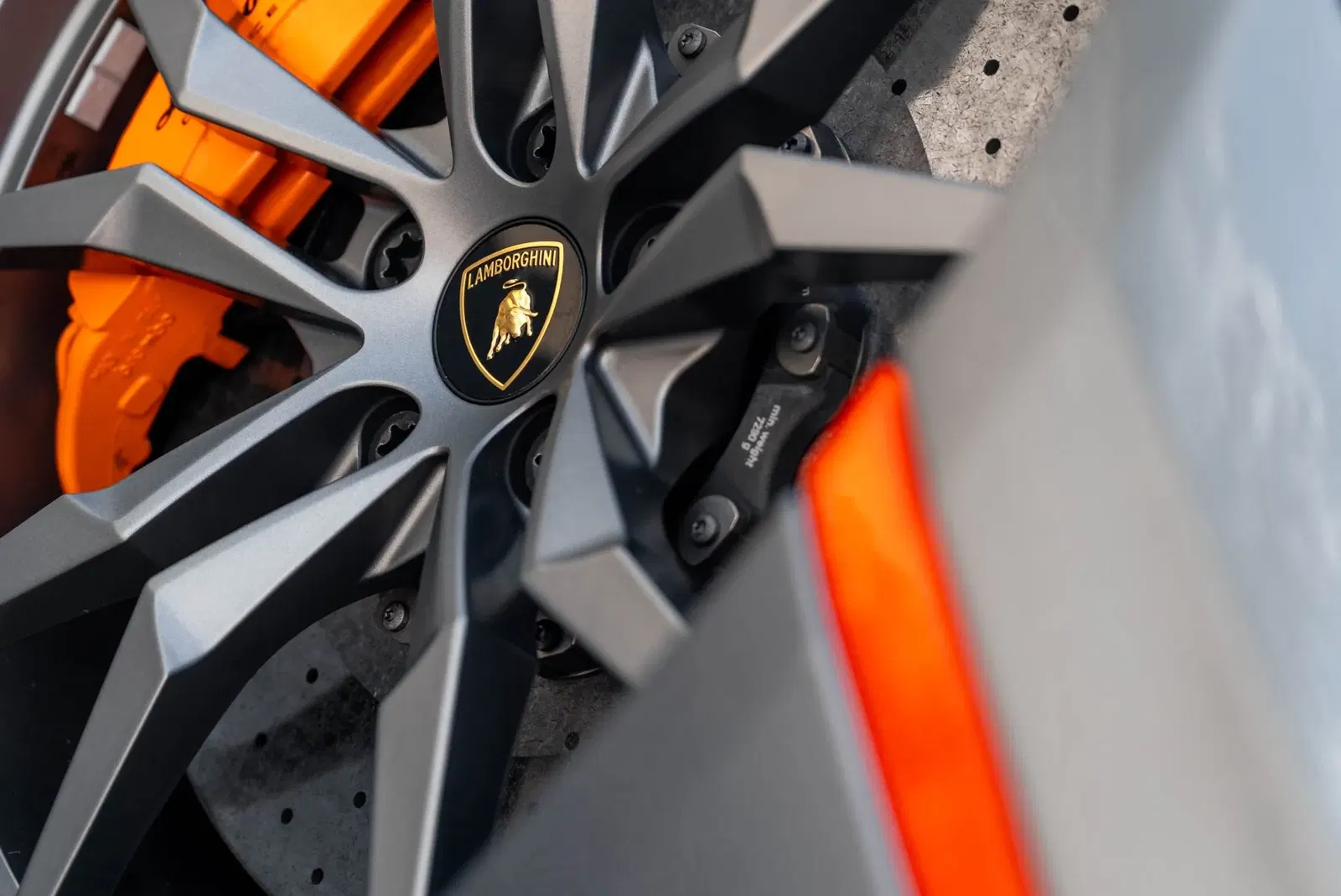 10k-Mile 2015 Lamborghini Aventador LP700-4 Roadster