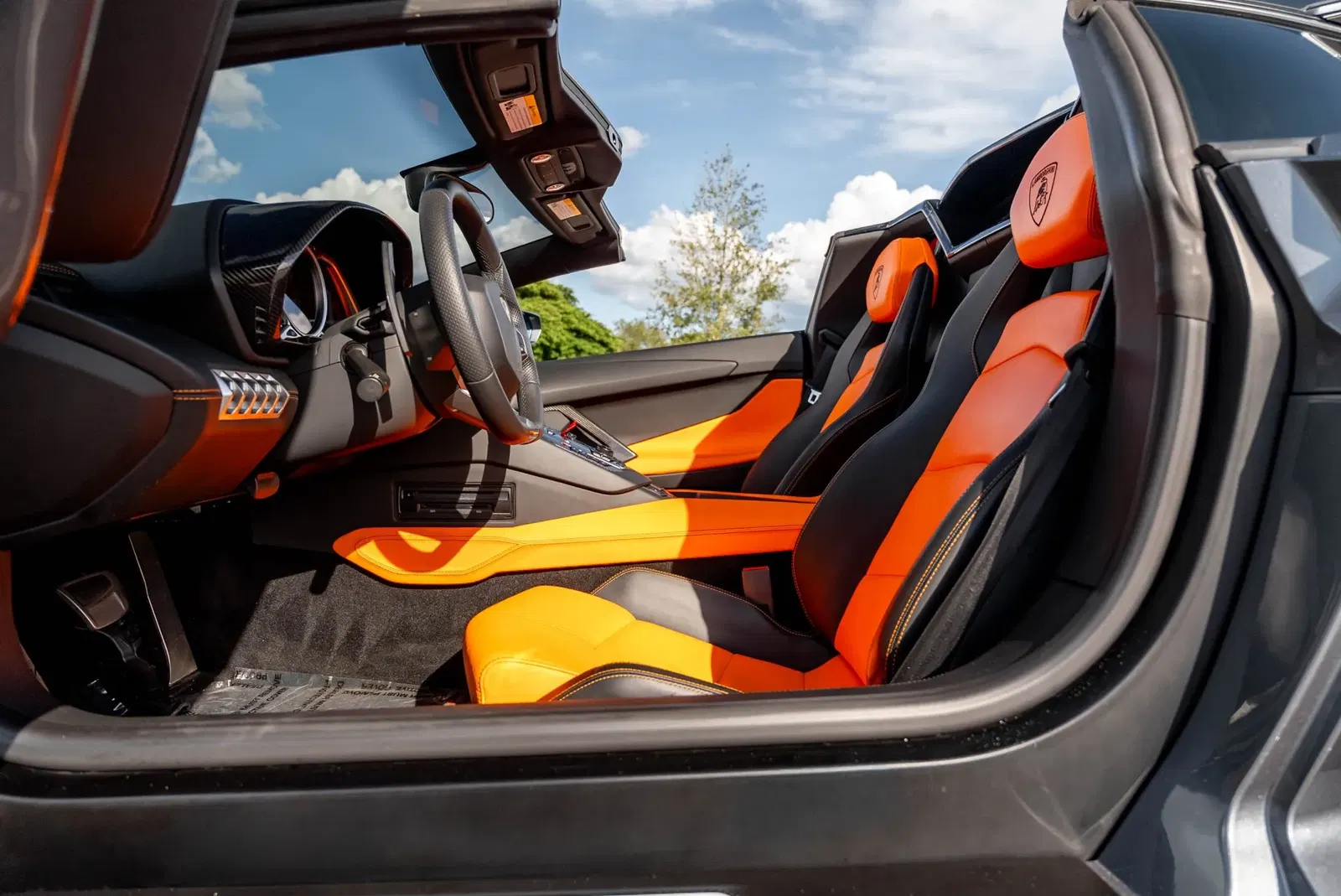 10k-Mile 2015 Lamborghini Aventador LP700-4 Roadster