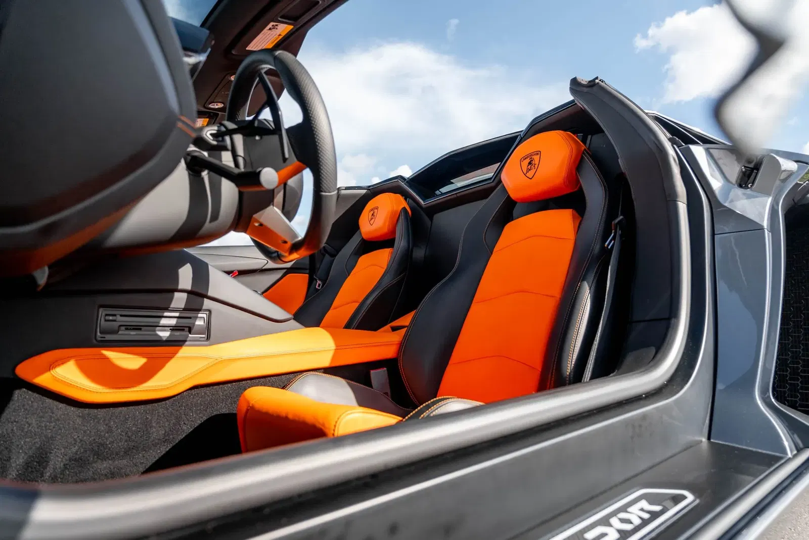 10k-Mile 2015 Lamborghini Aventador LP700-4 Roadster