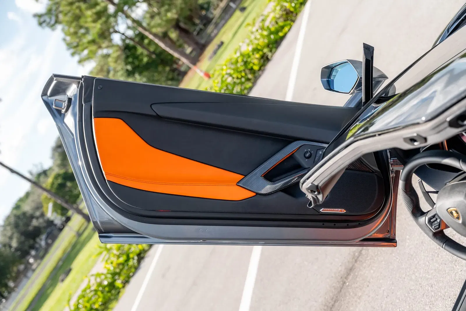 10k-Mile 2015 Lamborghini Aventador LP700-4 Roadster