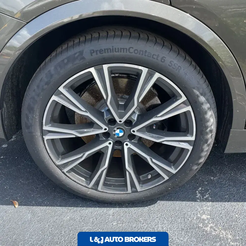 2022 BMW X7 M50i