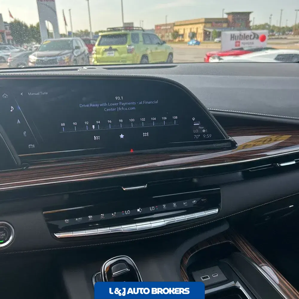 2024 Cadillac Escalade Premium Luxury