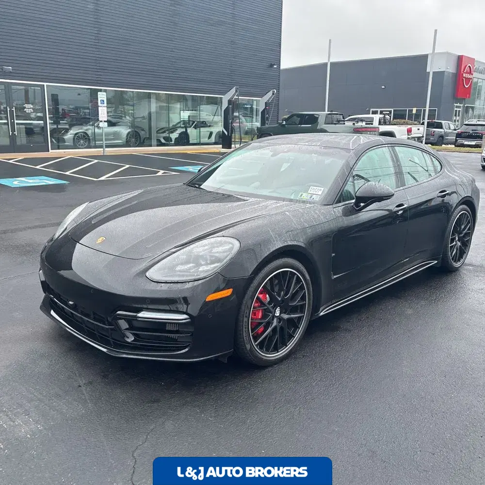 2019 Porsche Panamera GTS