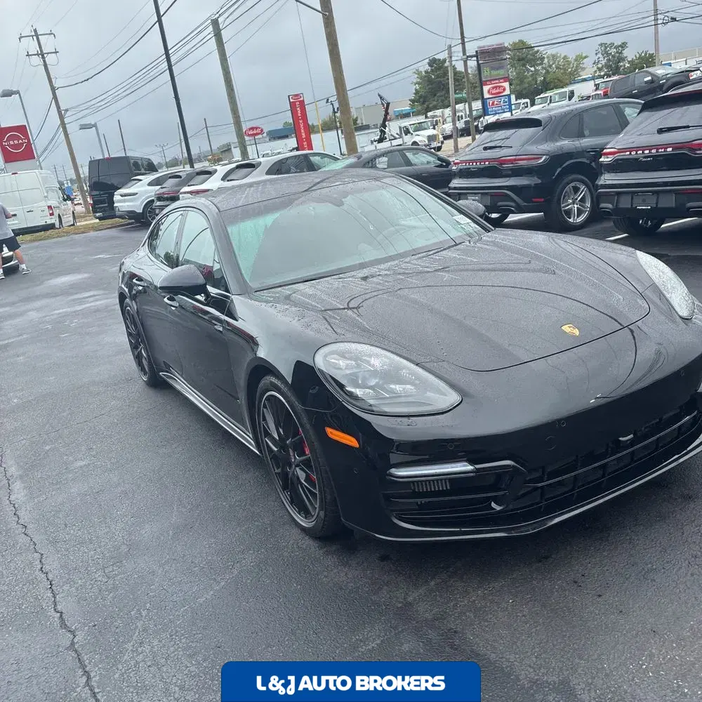 2019 Porsche Panamera GTS
