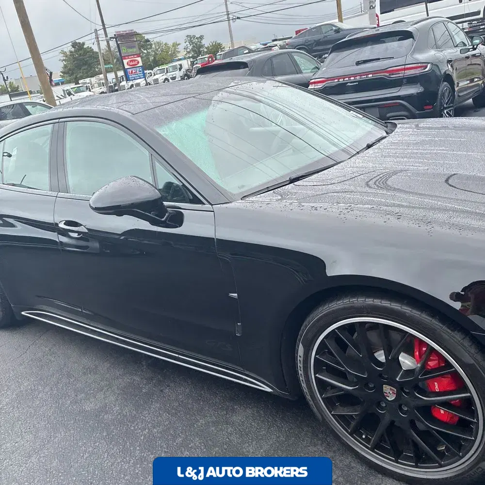2019 Porsche Panamera GTS