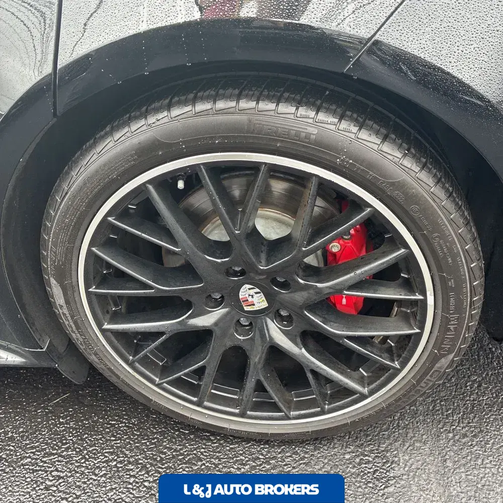 2019 Porsche Panamera GTS
