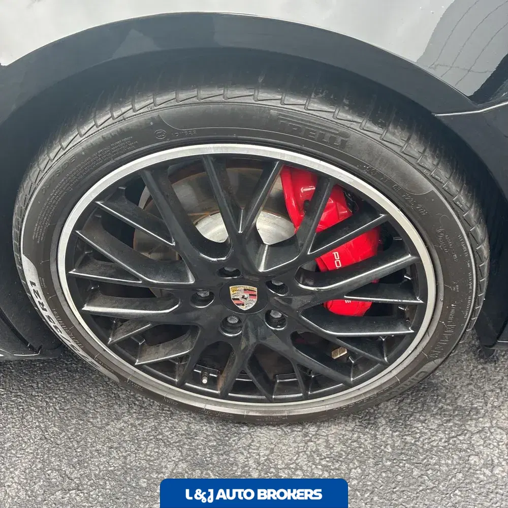 2019 Porsche Panamera GTS