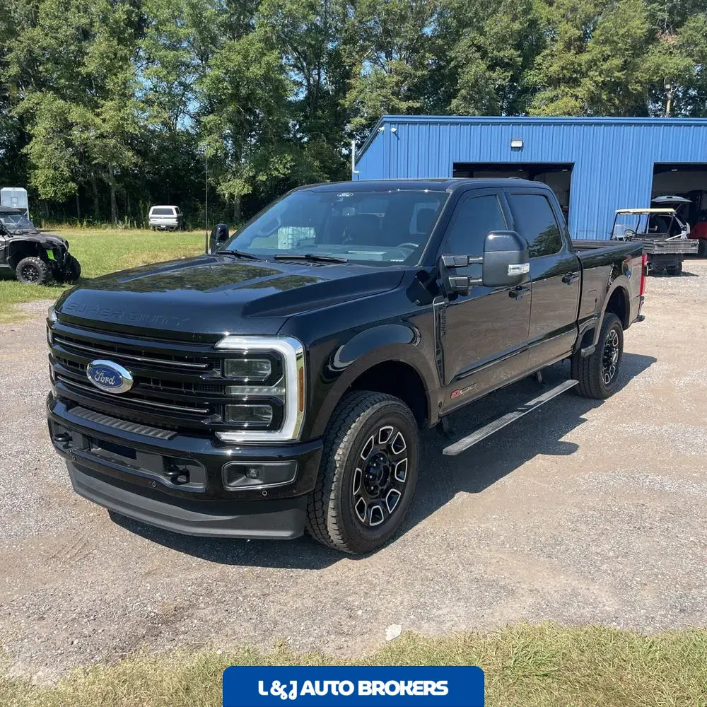 2025 Ford F-250 Super Duty Platinum