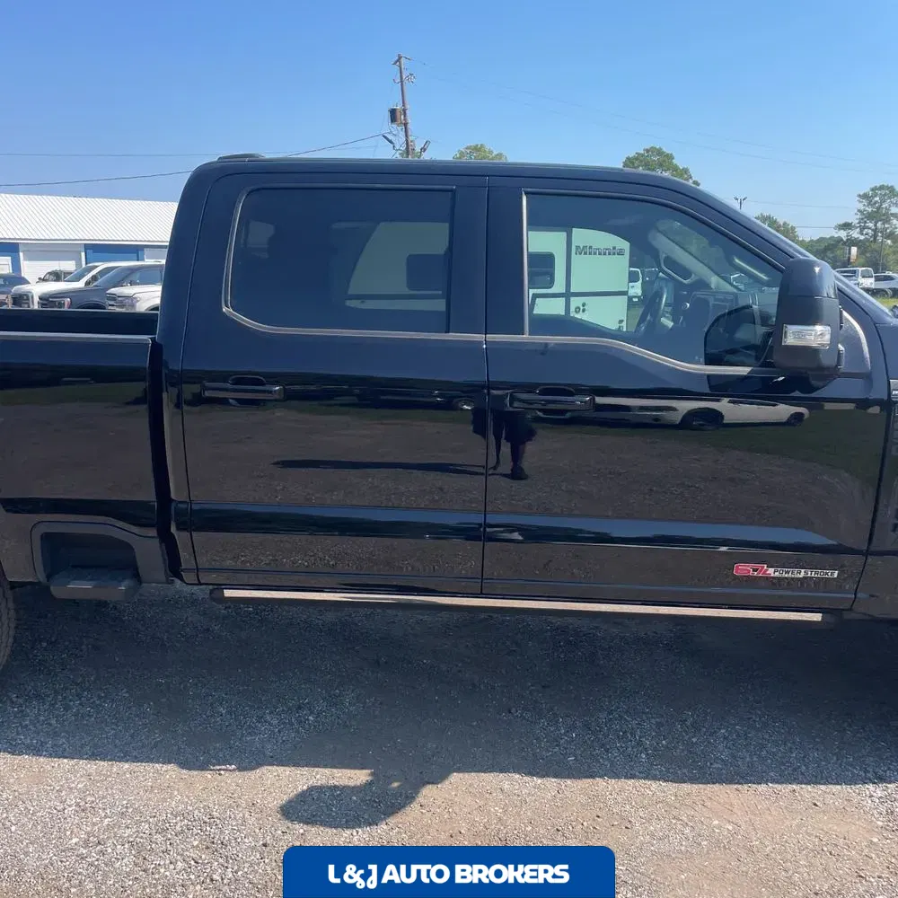 2025 Ford F-250 Super Duty Platinum