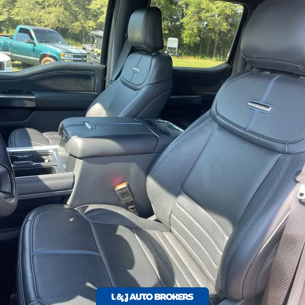 2025 Ford F-250 Super Duty Platinum