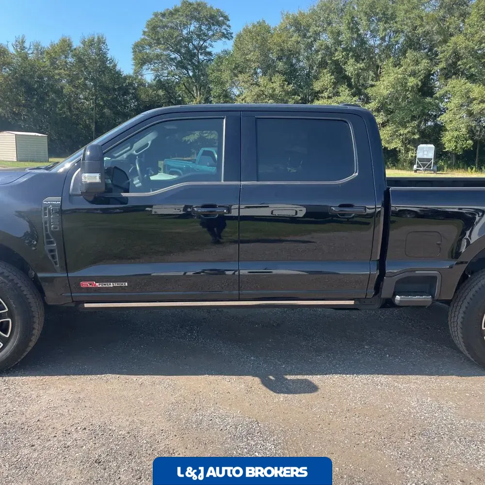 2025 Ford F-250 Super Duty Platinum