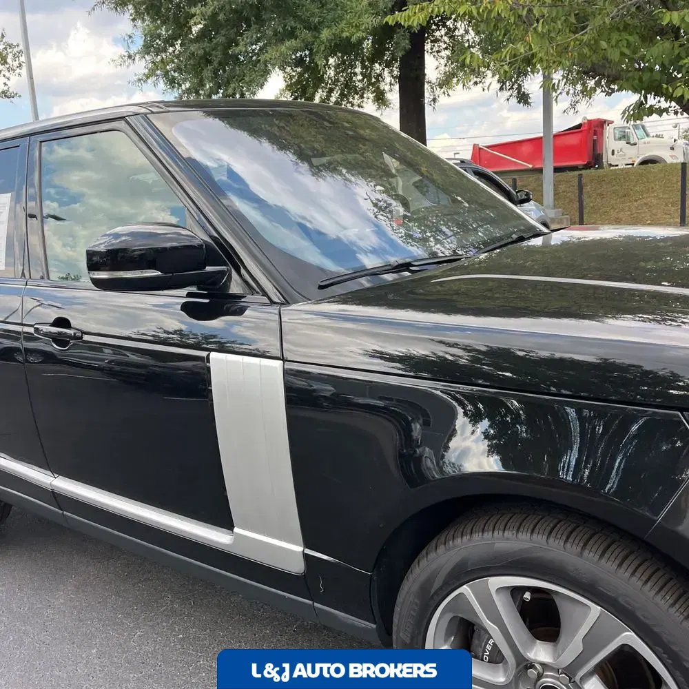 2022 Land Rover Range Rover P525 HSE Westminster Edition