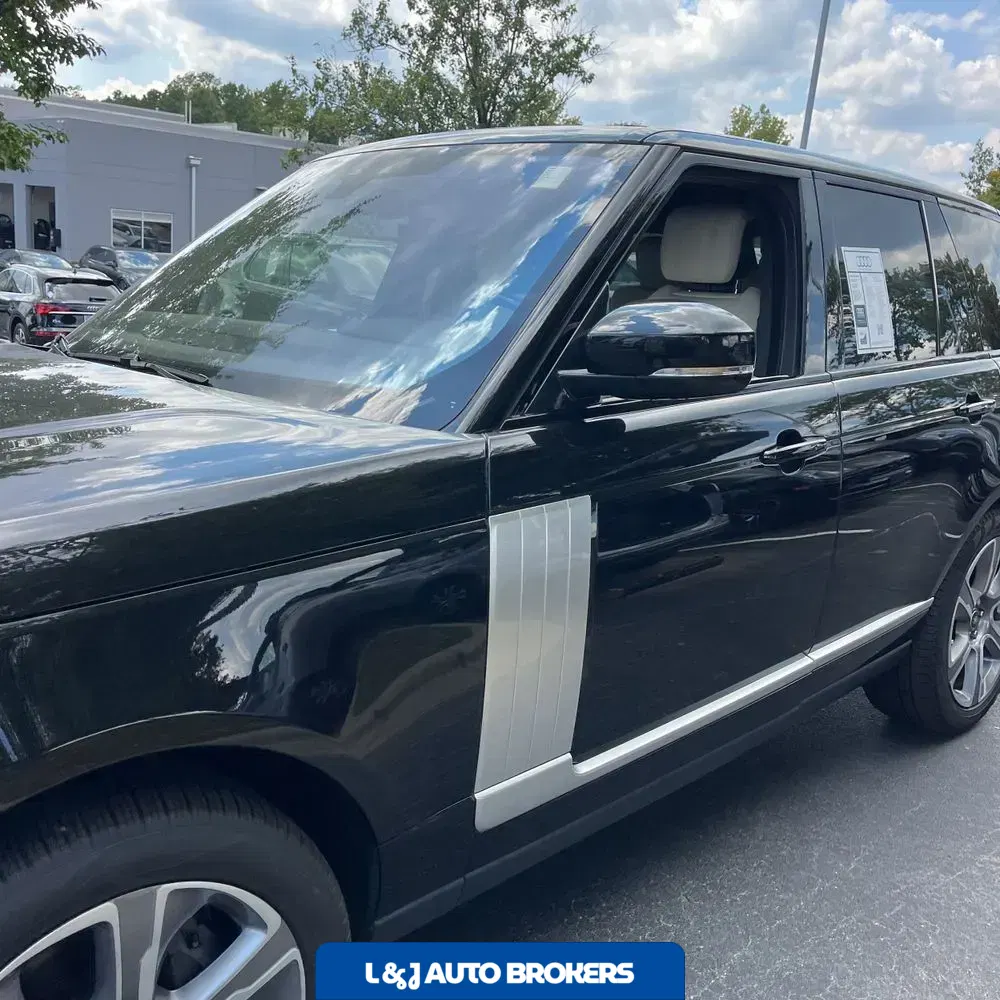 2022 Land Rover Range Rover P525 HSE Westminster Edition
