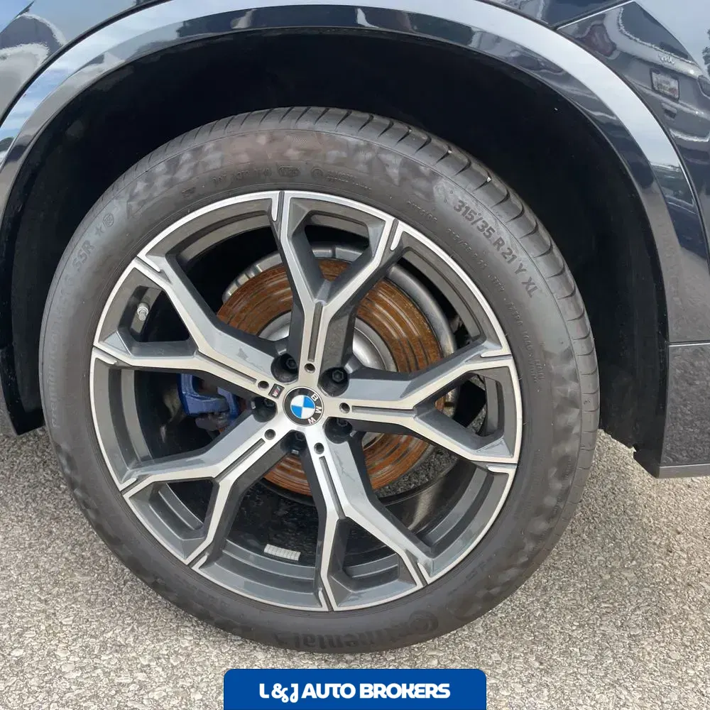2026 BMW X5 M60i