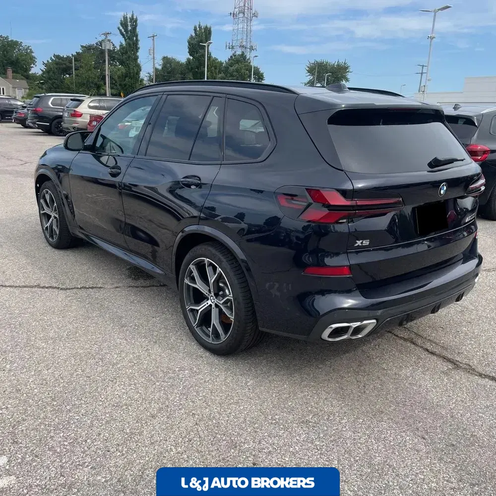 2026 BMW X5 M60i