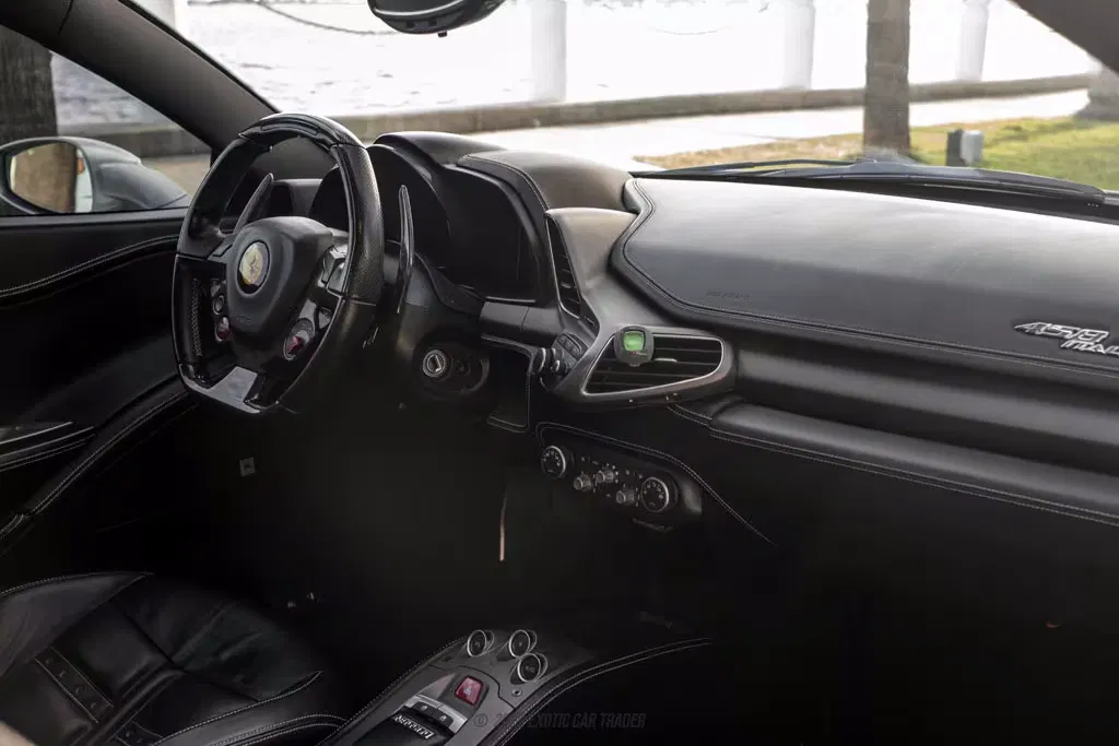 2012 Ferrari 458 Italia Coupe