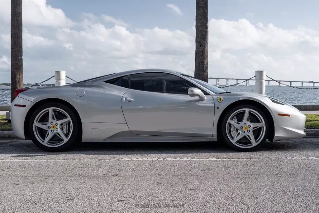 2012 Ferrari 458 Italia Coupe
