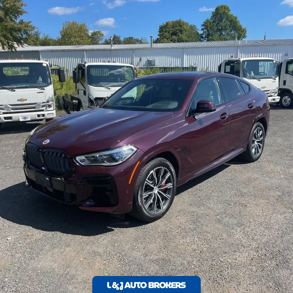 2023 BMW X6 M50i