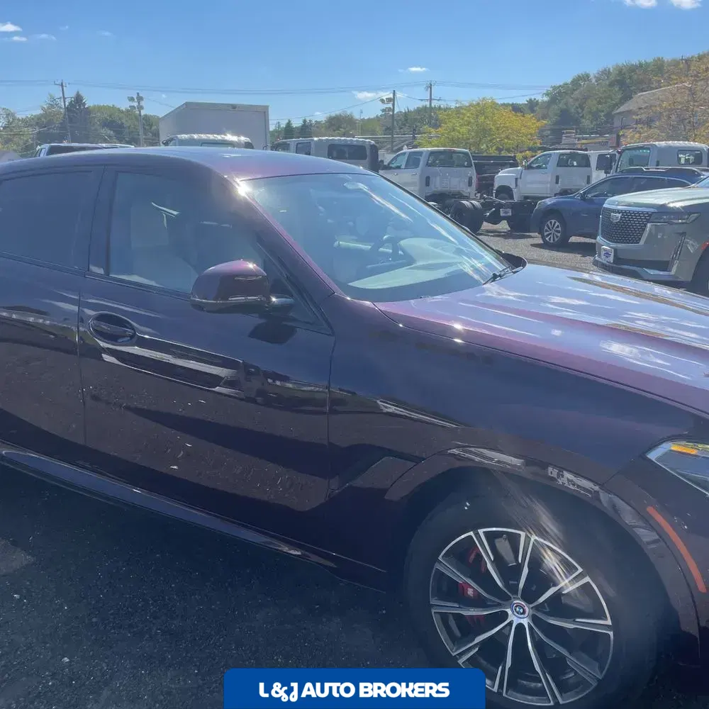 2023 BMW X6 M50i