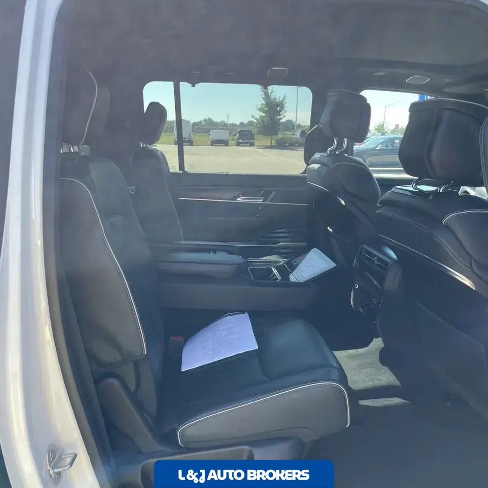 2024 Jeep Grand Wagoneer L Obsidian