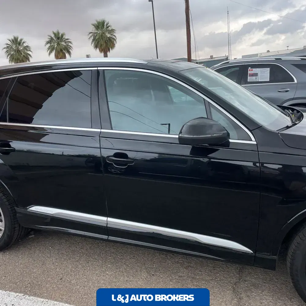 2025 Audi Q7 Premium Plus 55