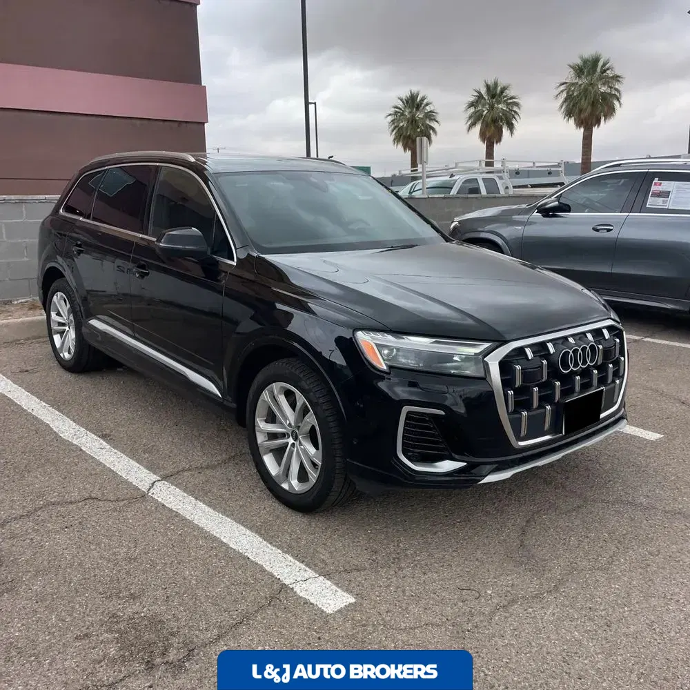 2025 Audi Q7 Premium Plus 55