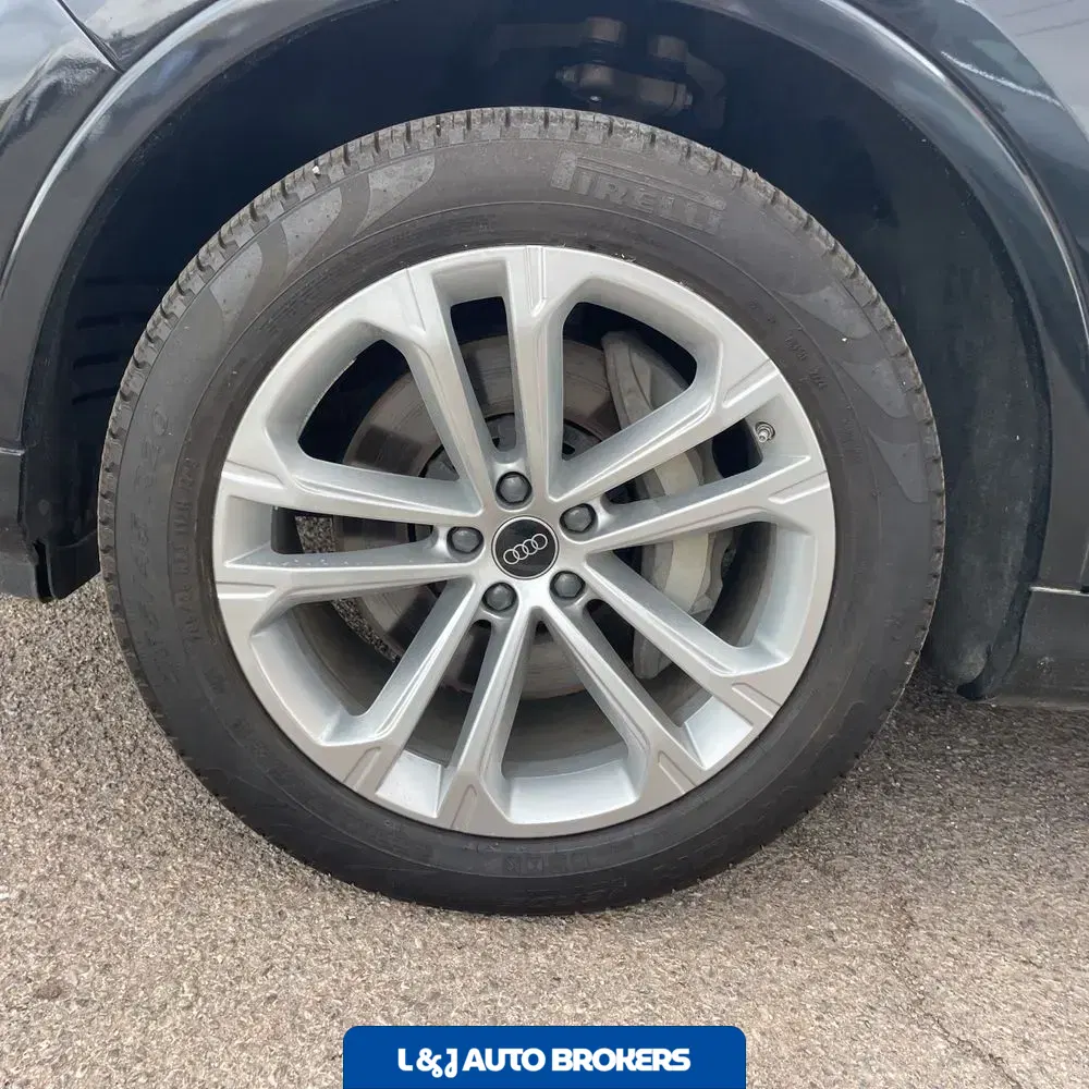2025 Audi Q7 Premium Plus 55