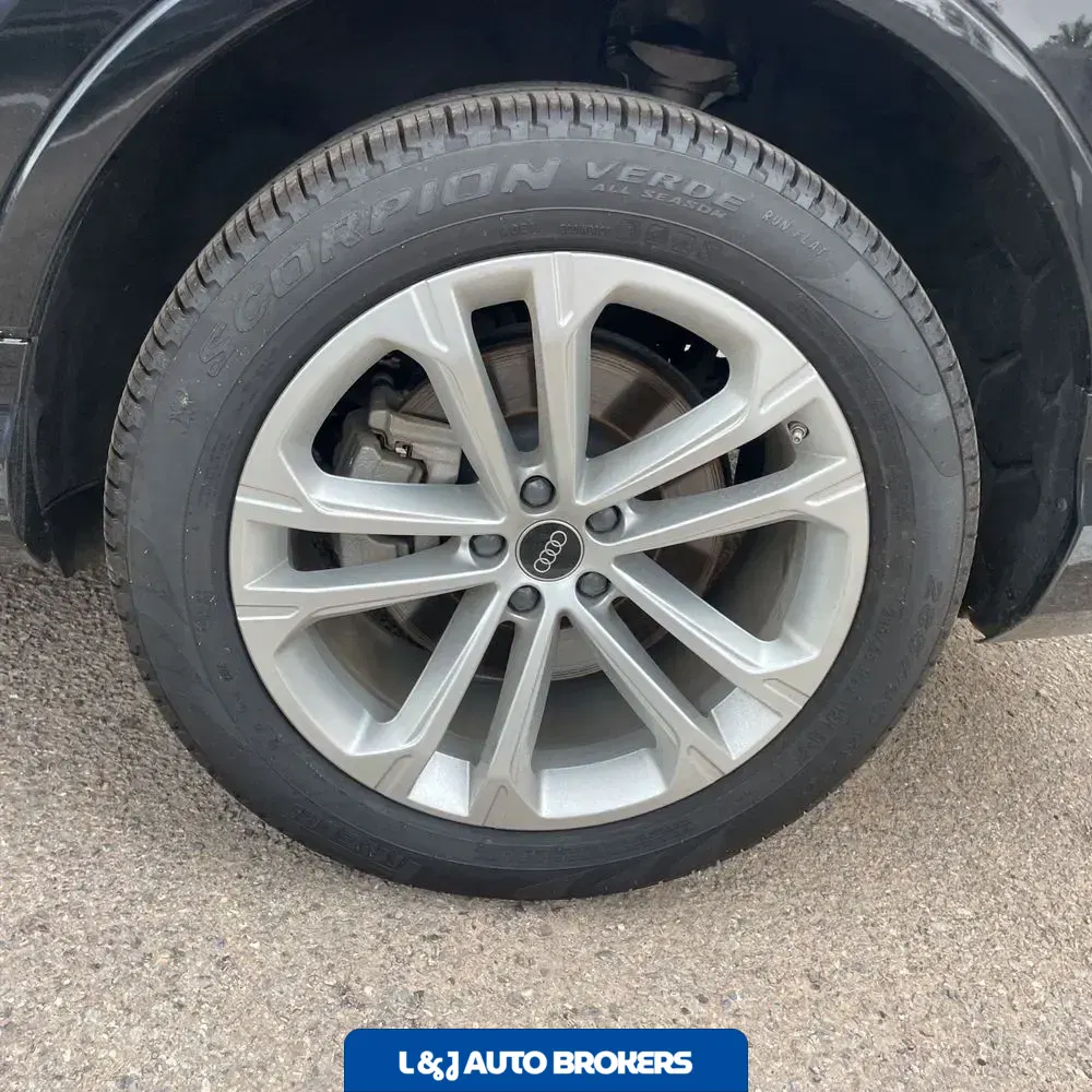 2025 Audi Q7 Premium Plus 55