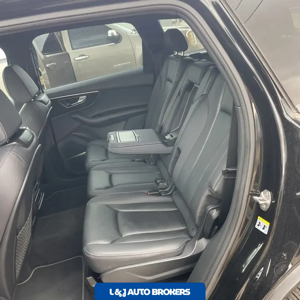 2025 Audi Q7 Premium Plus 55
