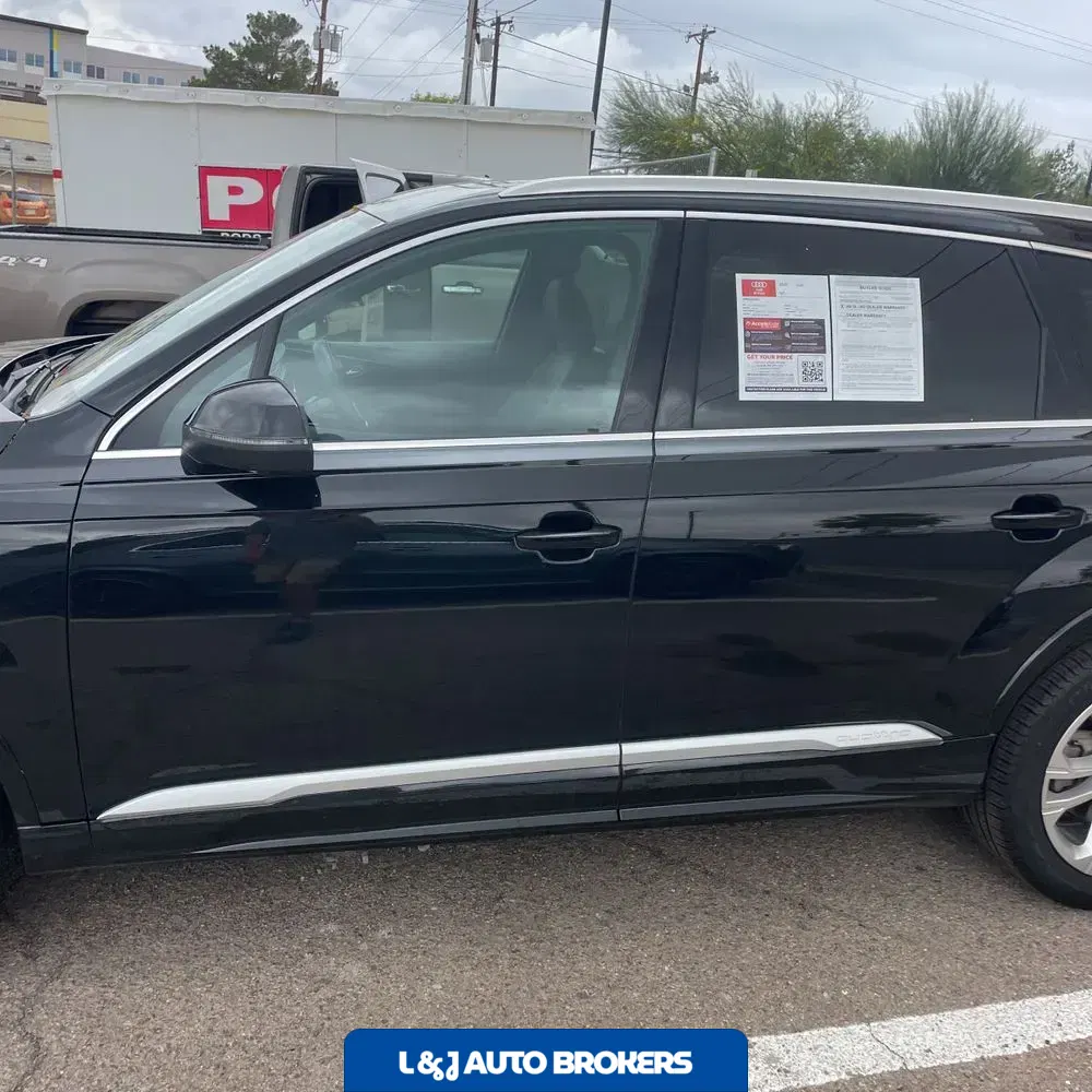 2025 Audi Q7 Premium Plus 55