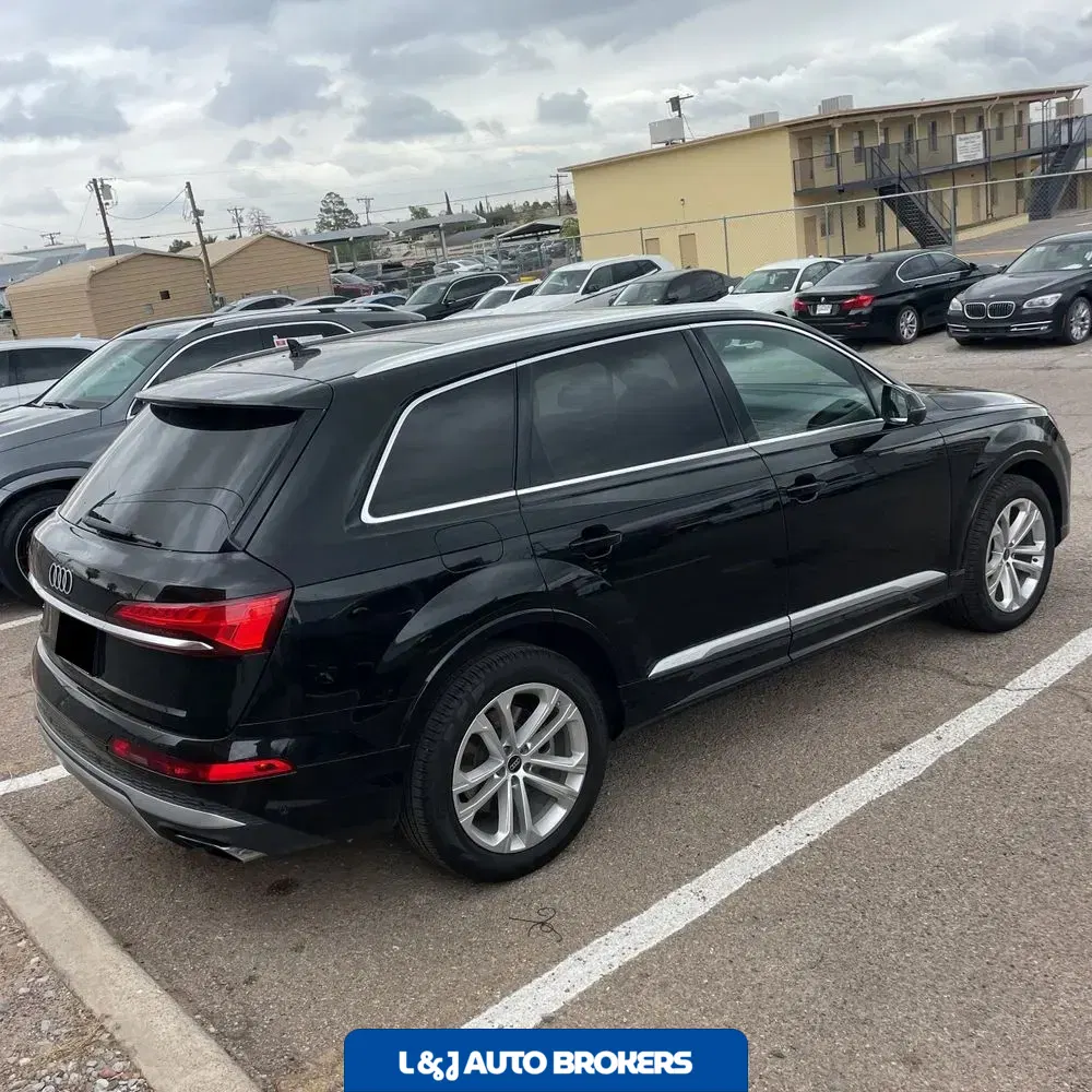 2025 Audi Q7 Premium Plus 55