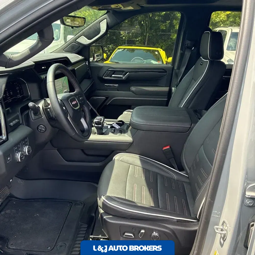2024 GMC Sierra 1500 AT4X
