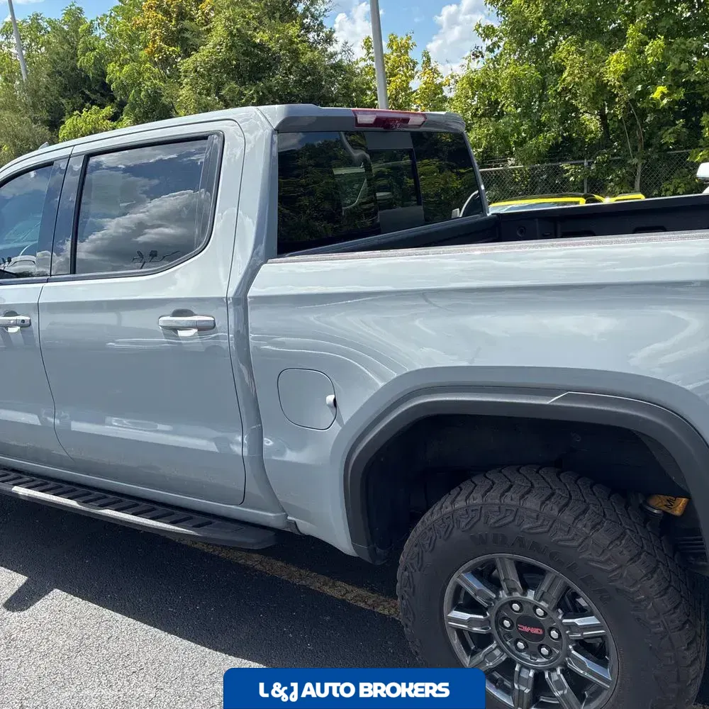 2024 GMC Sierra 1500 AT4X