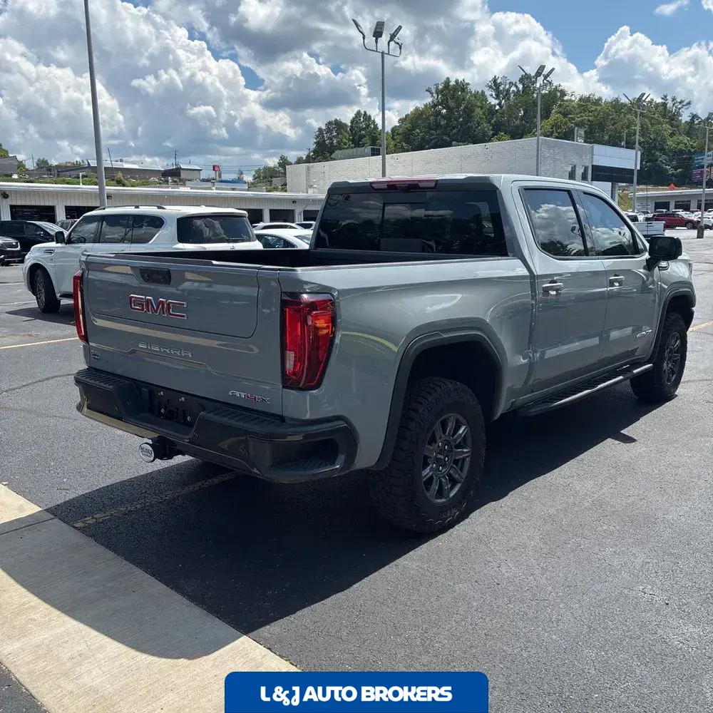 2024 GMC Sierra 1500 AT4X