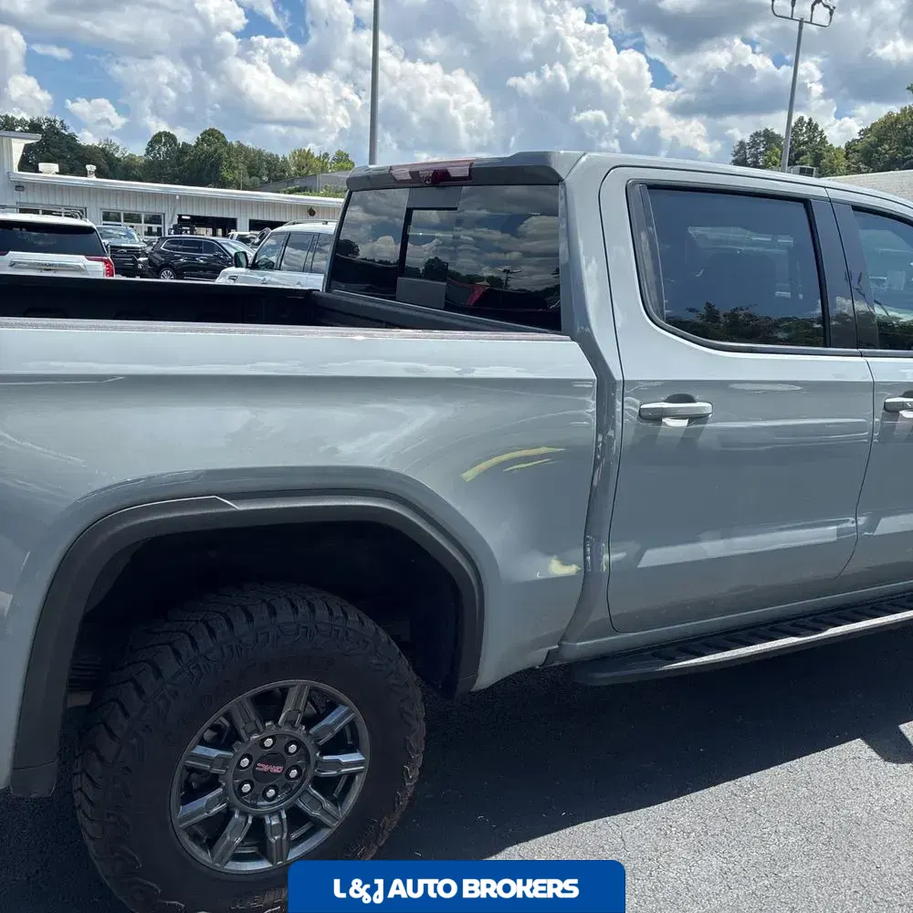2024 GMC Sierra 1500 AT4X