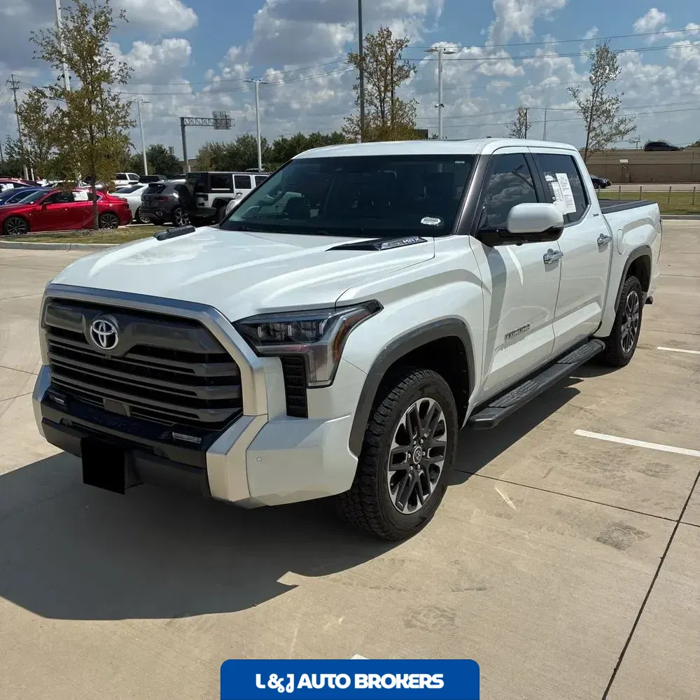 2024 Toyota Tundra Limited HV