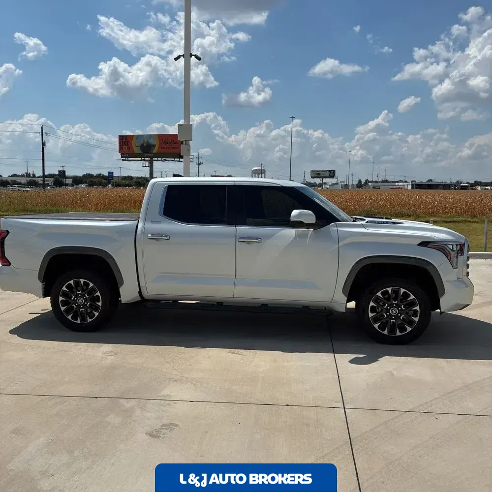 2024 Toyota Tundra Limited HV