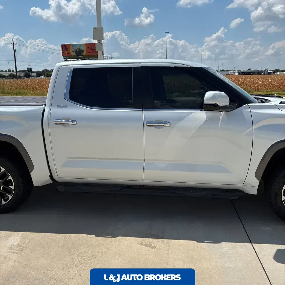 2024 Toyota Tundra Limited HV