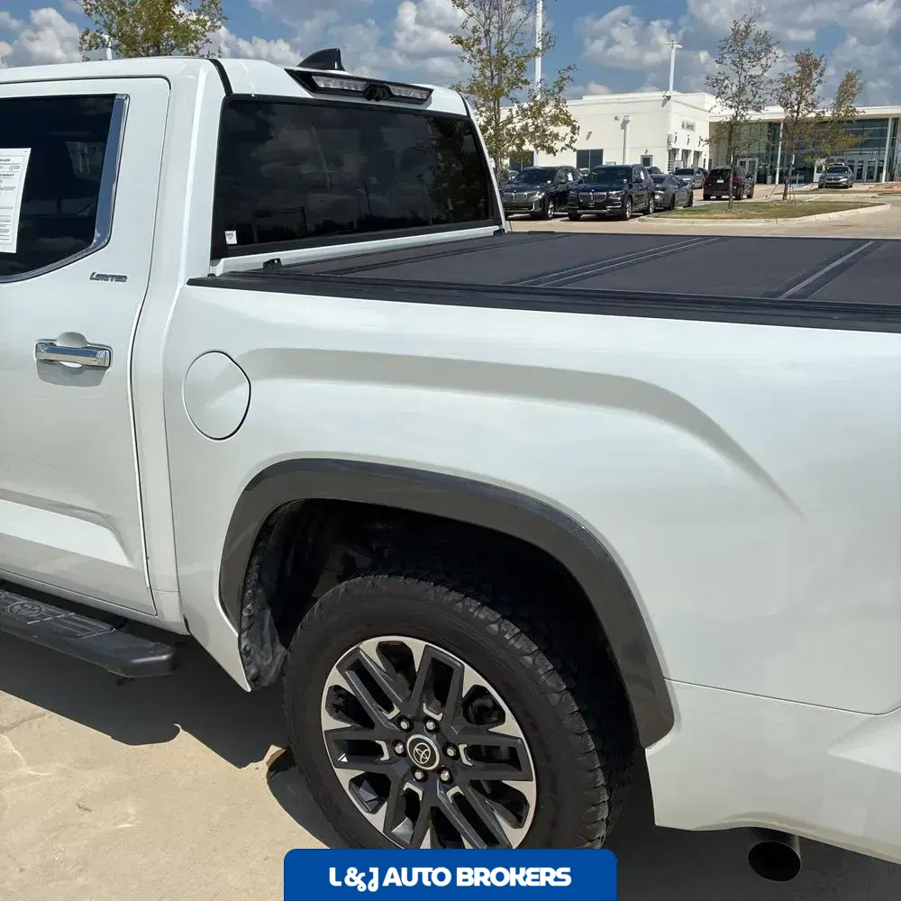 2024 Toyota Tundra Limited HV