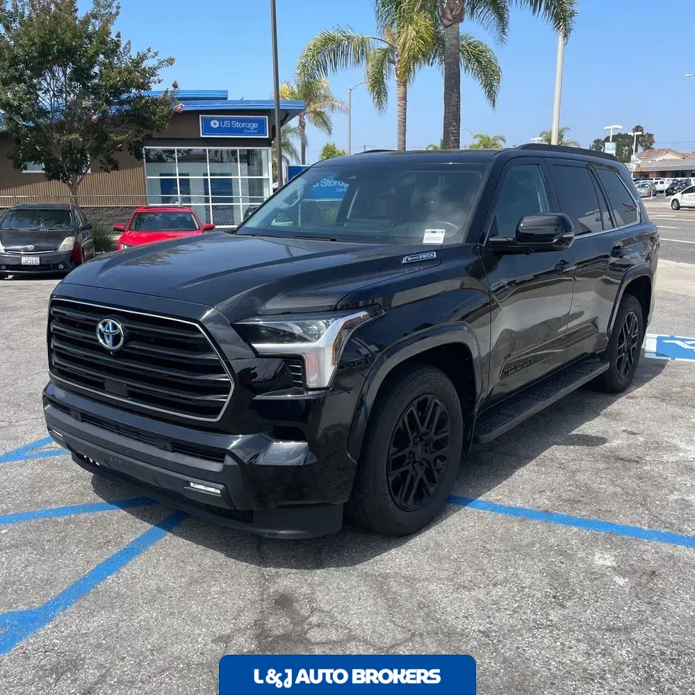 2023 Toyota Sequoia SR5
