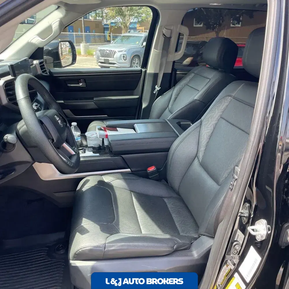 2023 Toyota Sequoia SR5