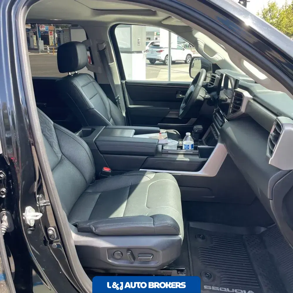 2023 Toyota Sequoia SR5