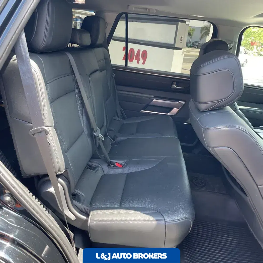 2023 Toyota Sequoia SR5