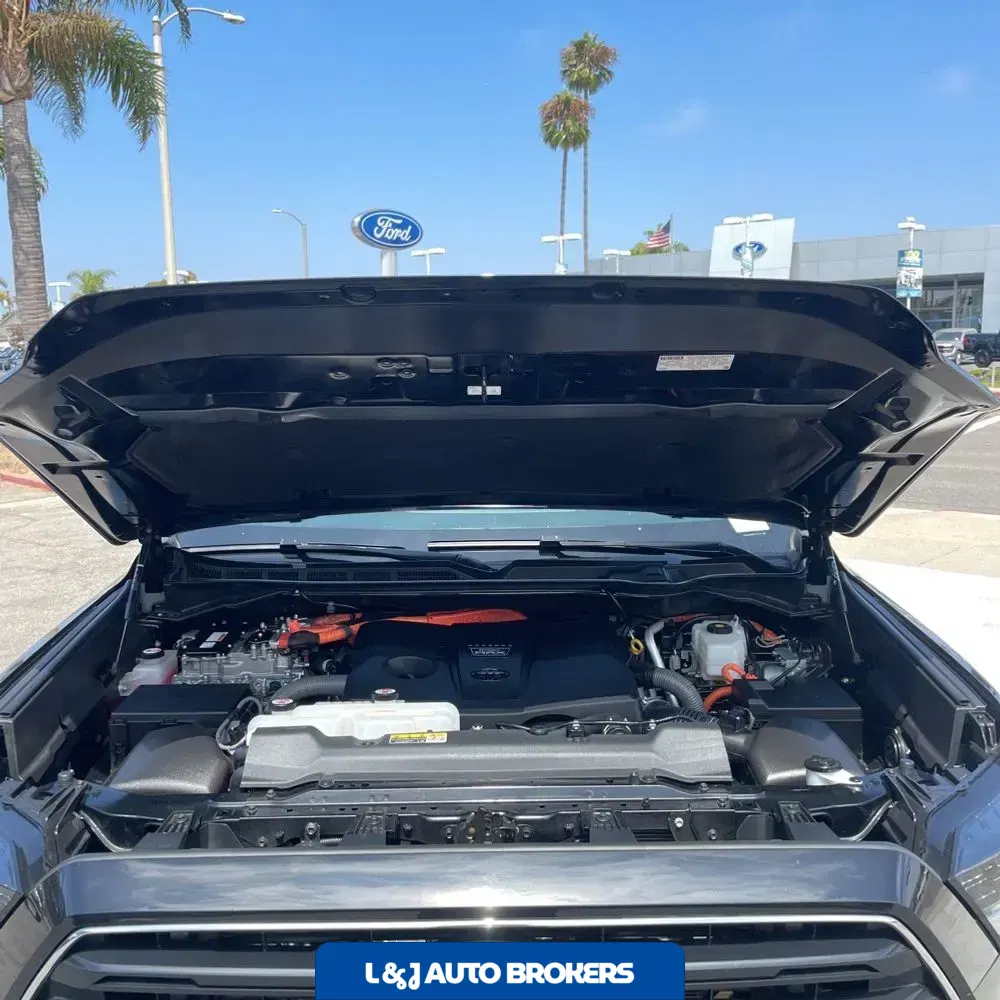 2023 Toyota Sequoia SR5