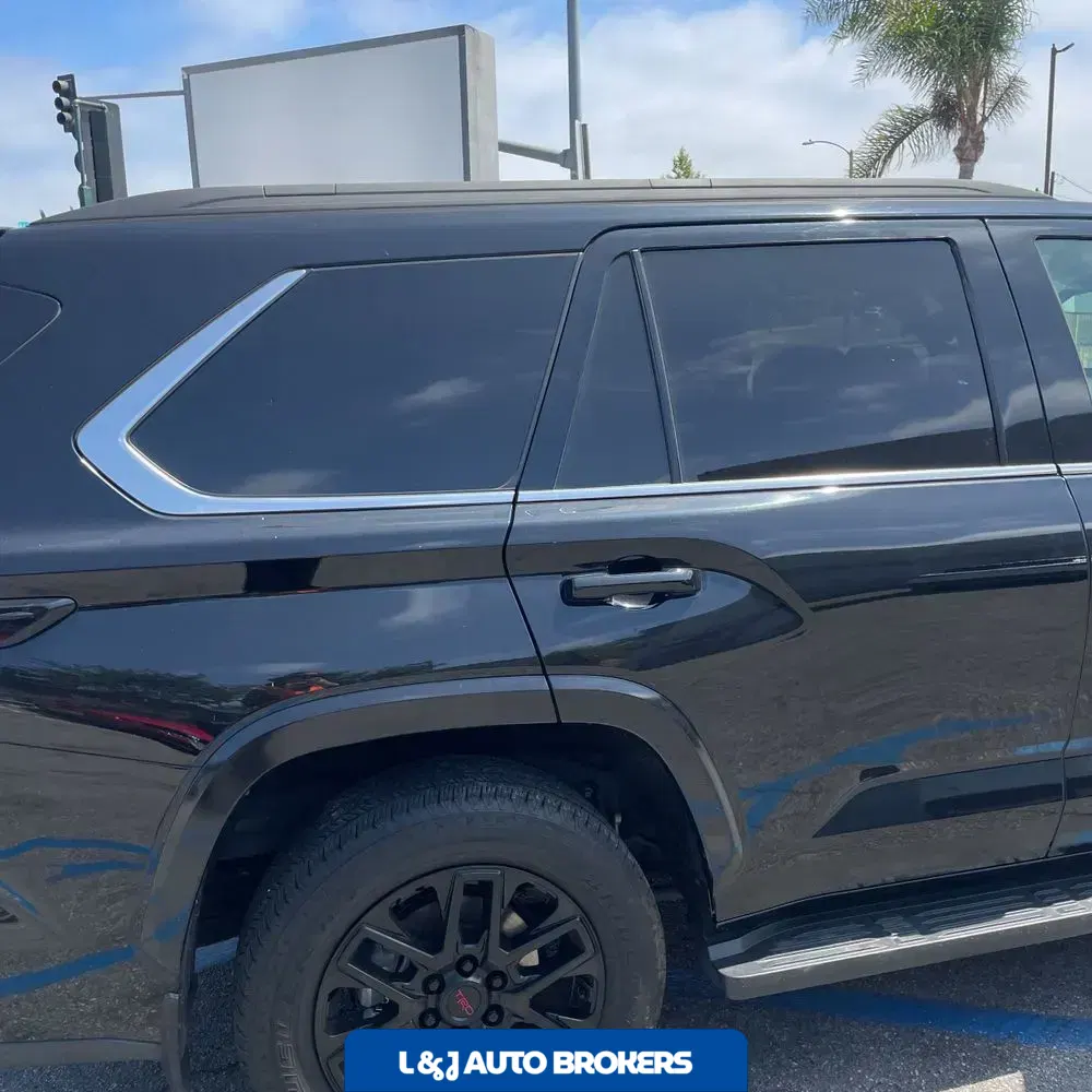 2023 Toyota Sequoia SR5
