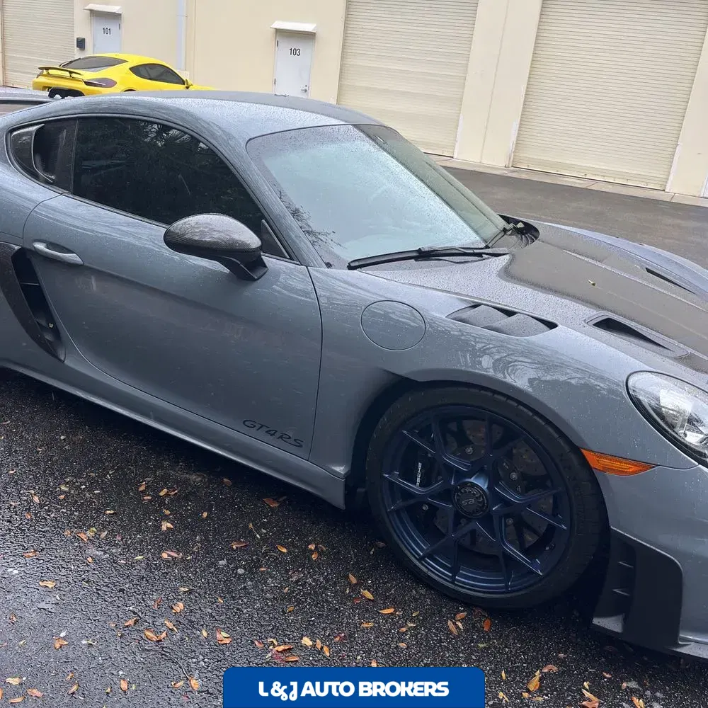 2023 Porsche 718 Cayman GT4 RS
